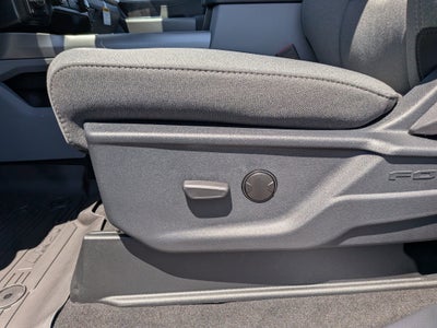 2026 Ford Super Duty F-350 SRW XLT