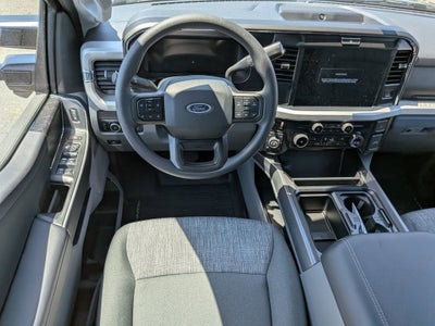 2026 Ford Super Duty F-350 SRW XLT
