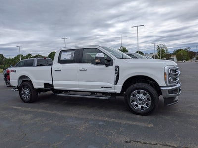 2026 Ford Super Duty F-350 SRW LARIAT