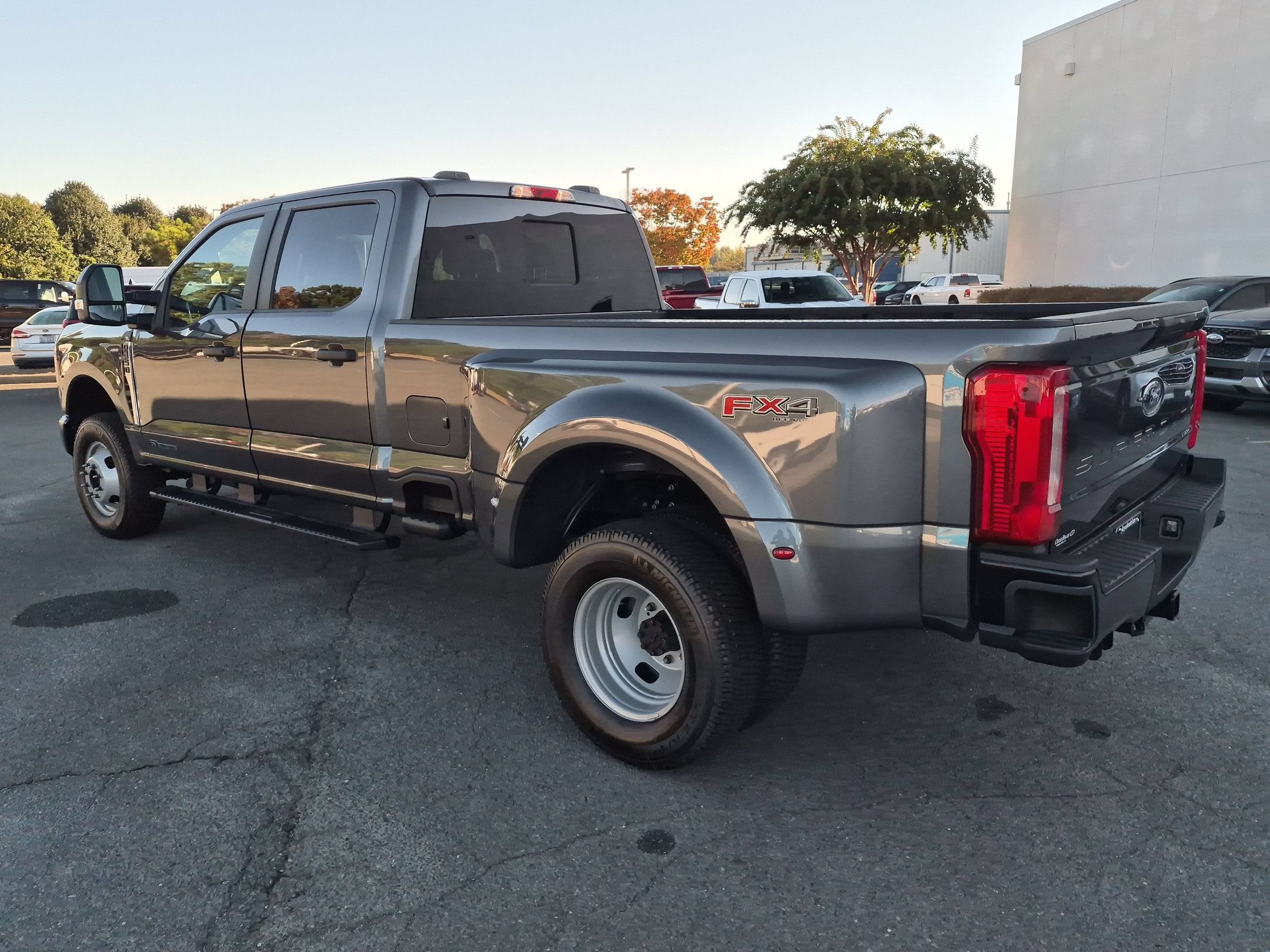 2026 Ford Super Duty F-350 DRW XL