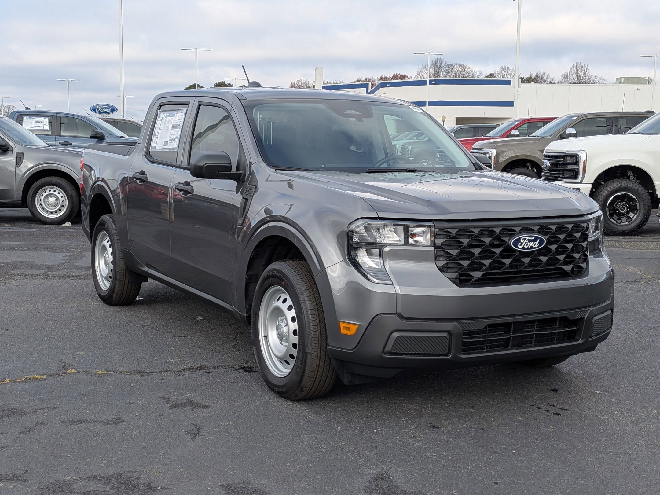 2025 Ford Maverick XL