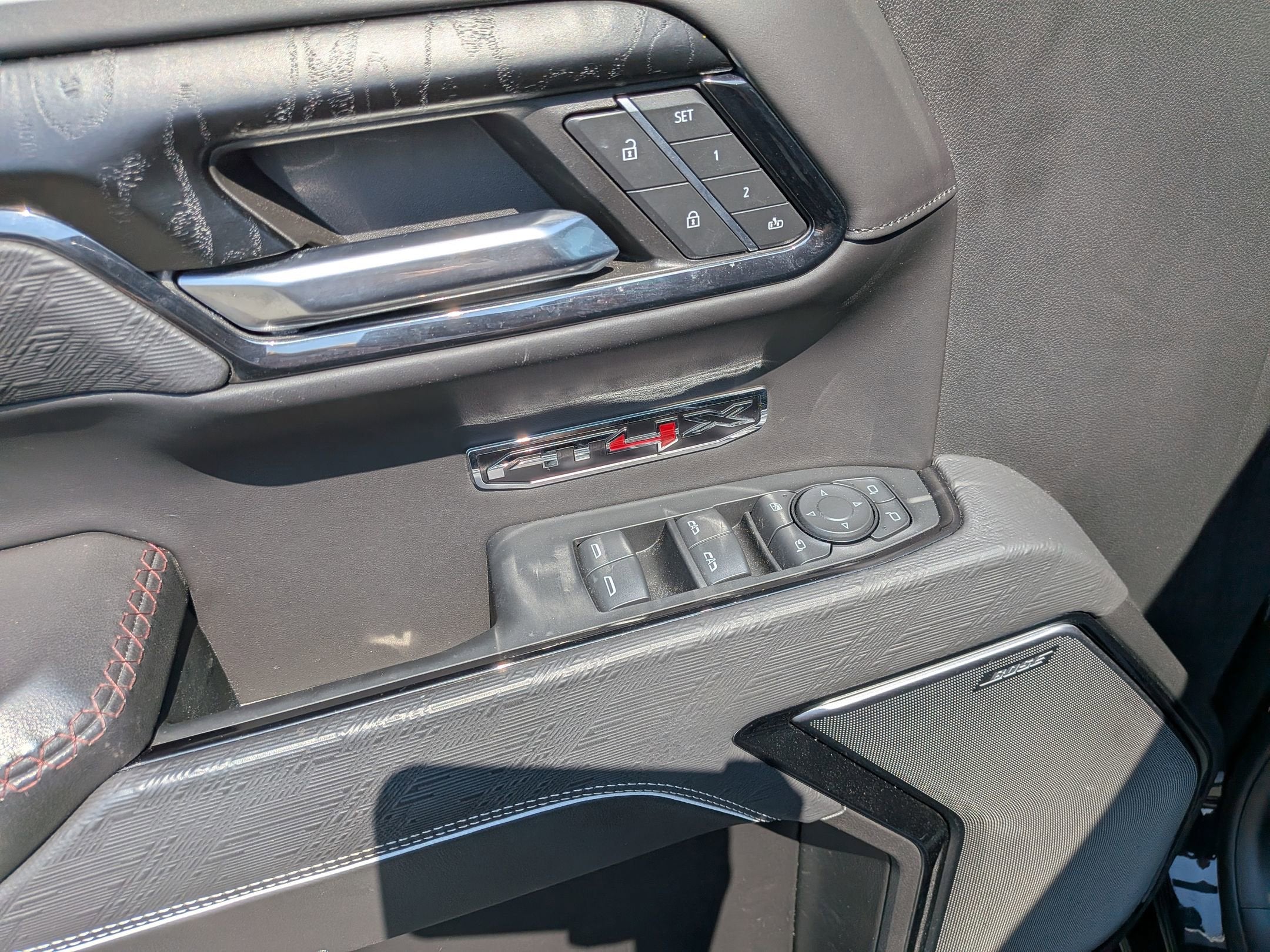 2024 GMC Sierra 1500 AT4X