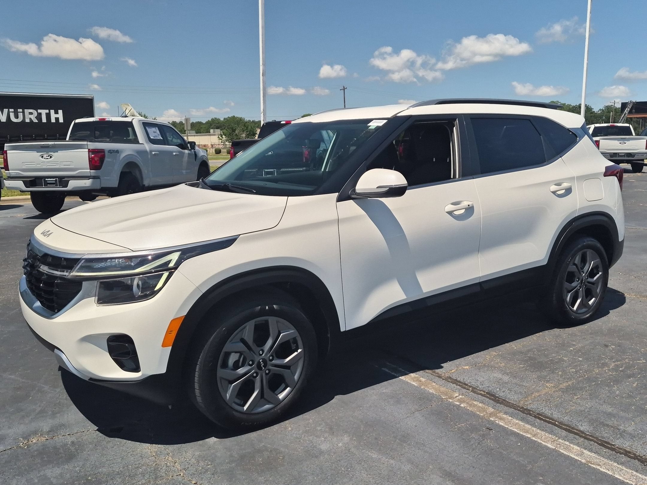 2024 Kia Seltos S