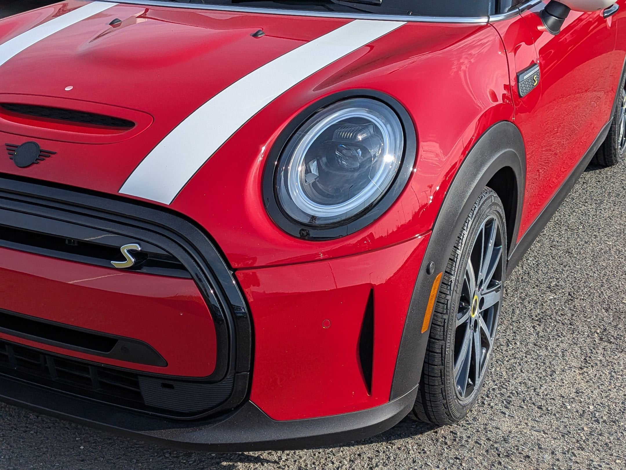 2023 MINI Hardtop 2 Door Cooper SE Signature