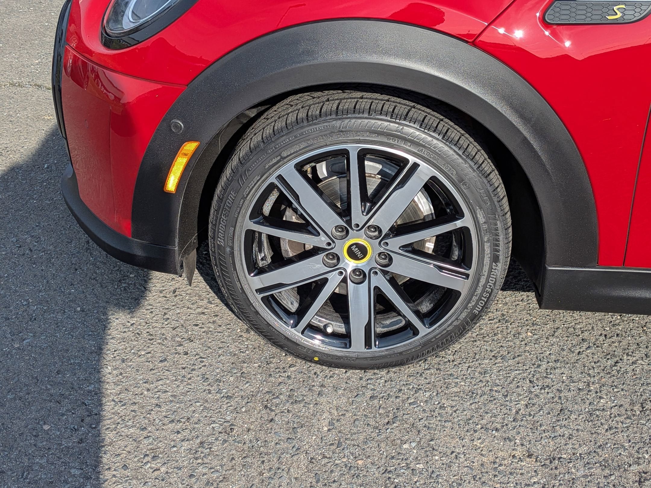 2023 MINI Hardtop 2 Door Cooper SE Signature