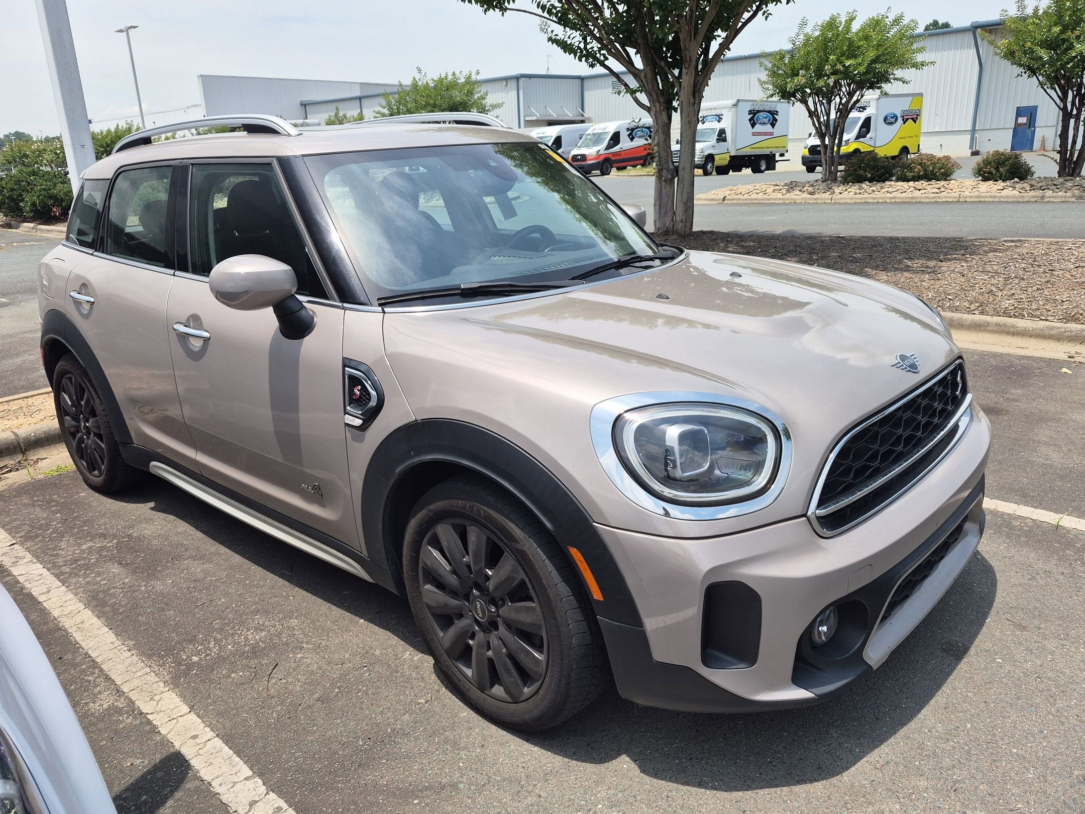 2024 MINI Countryman Cooper S ALL4's photo