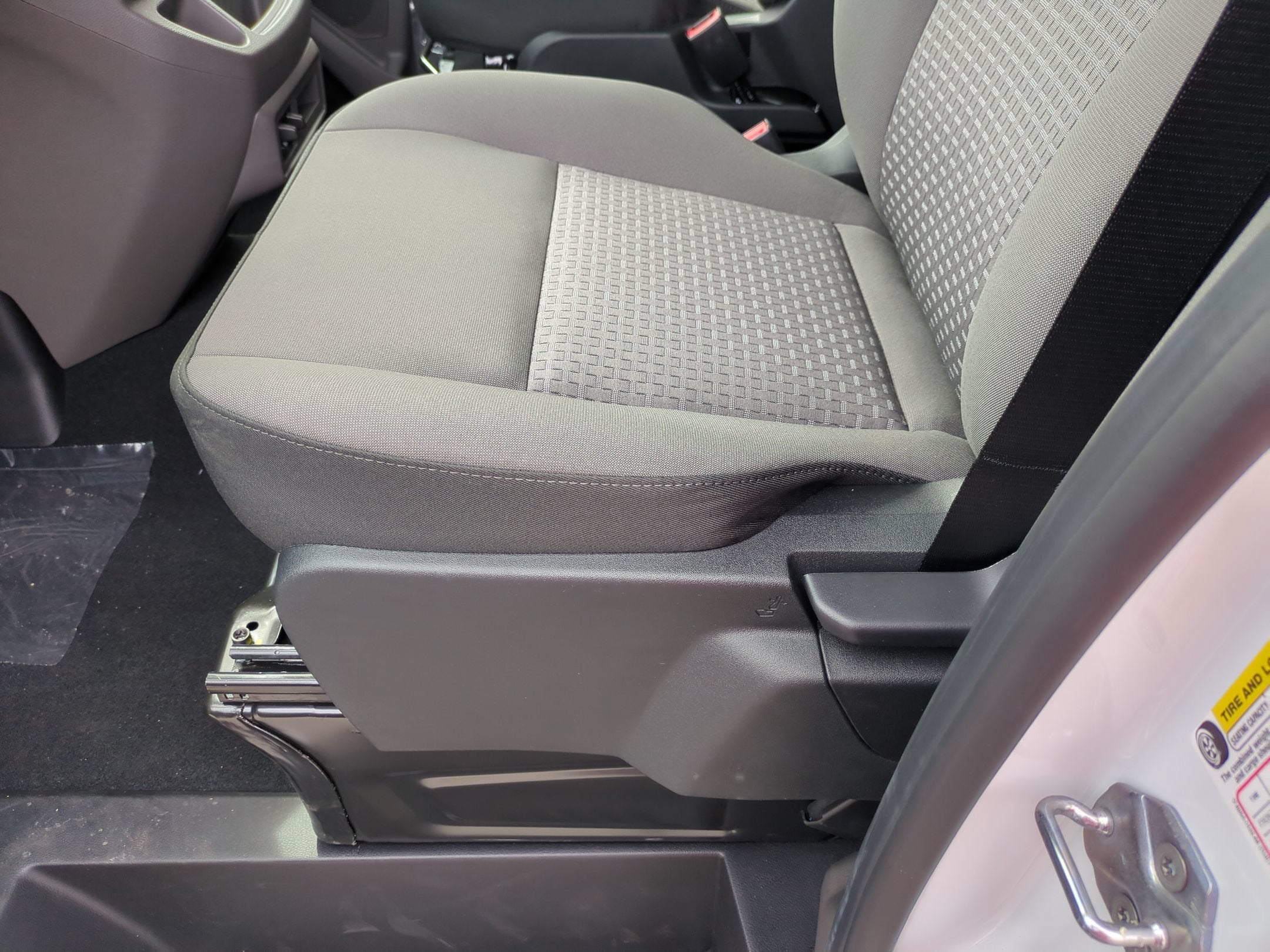 2027 Ford Transit Passenger Wagon XLT