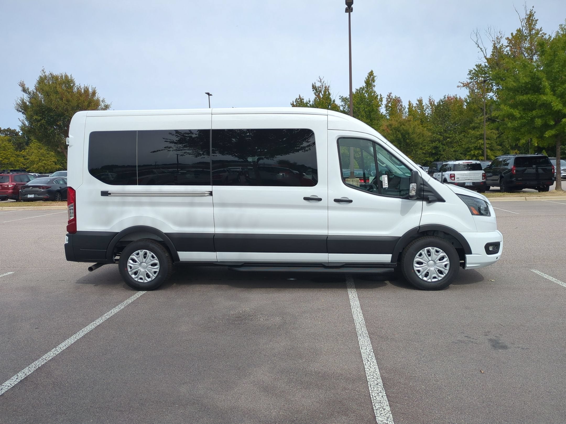 2027 Ford Transit Passenger Wagon XLT