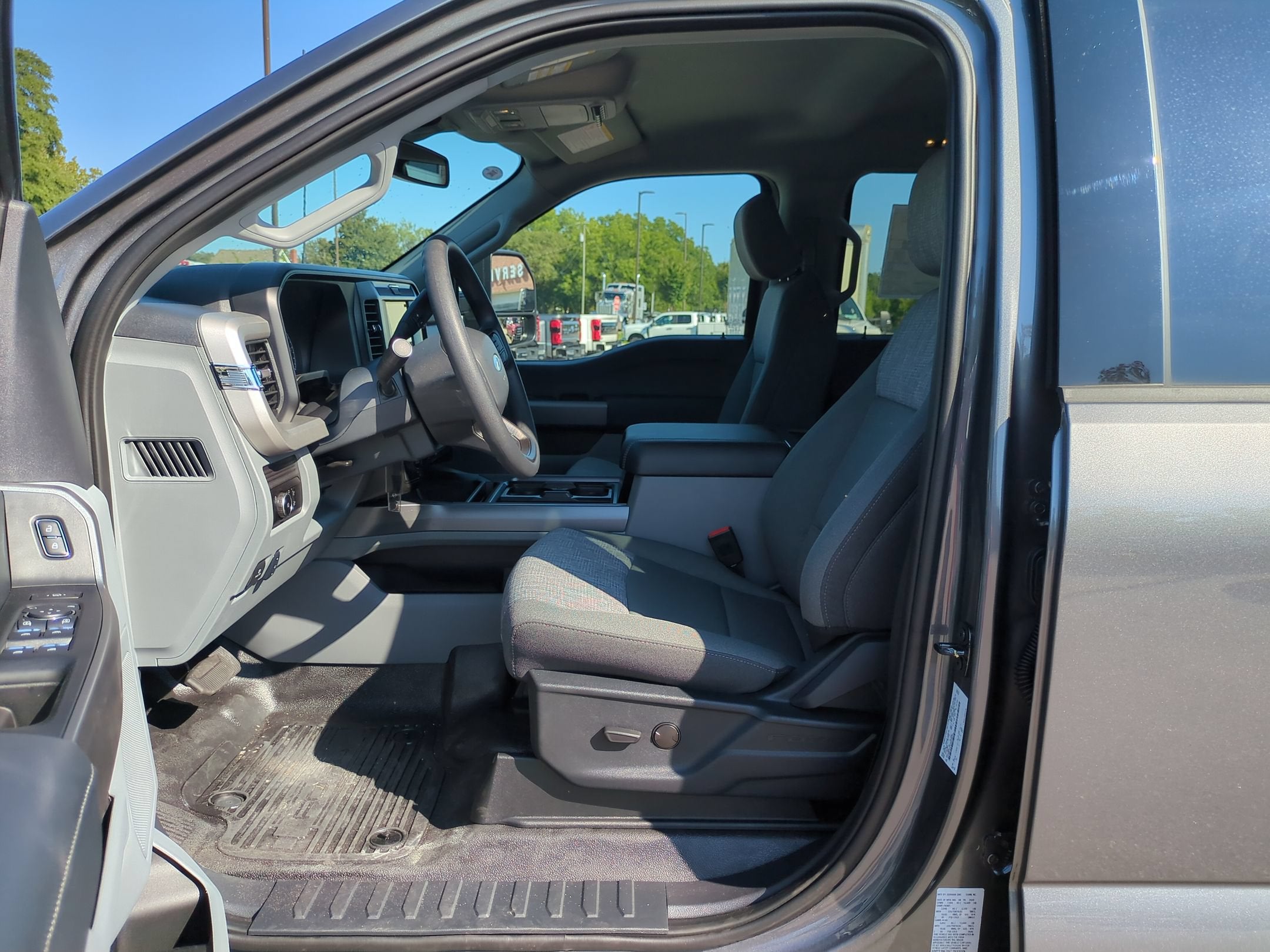 2026 Ford Super Duty F-450 DRW XLT