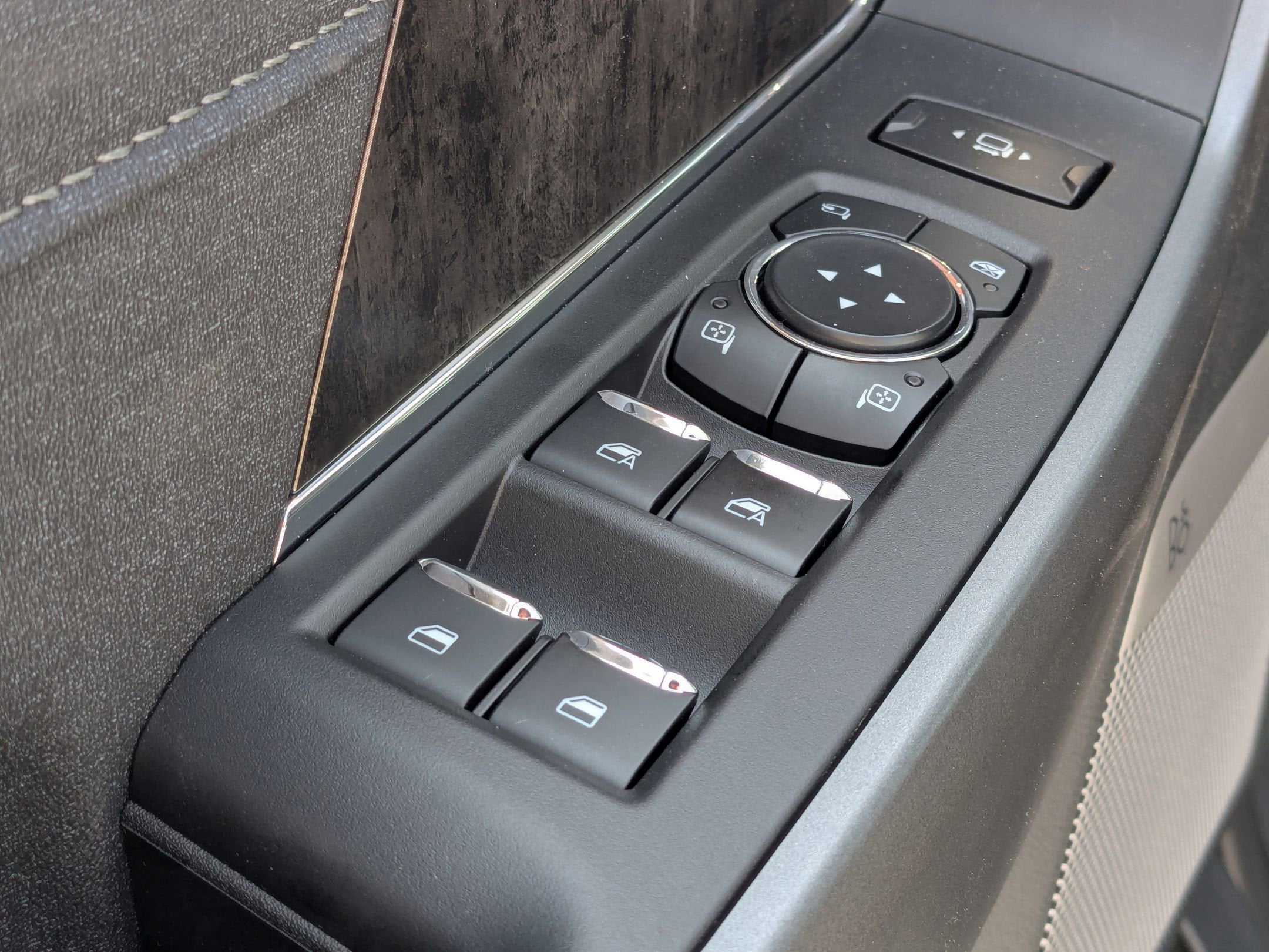 2026 Ford Super Duty F-450 DRW LARIAT