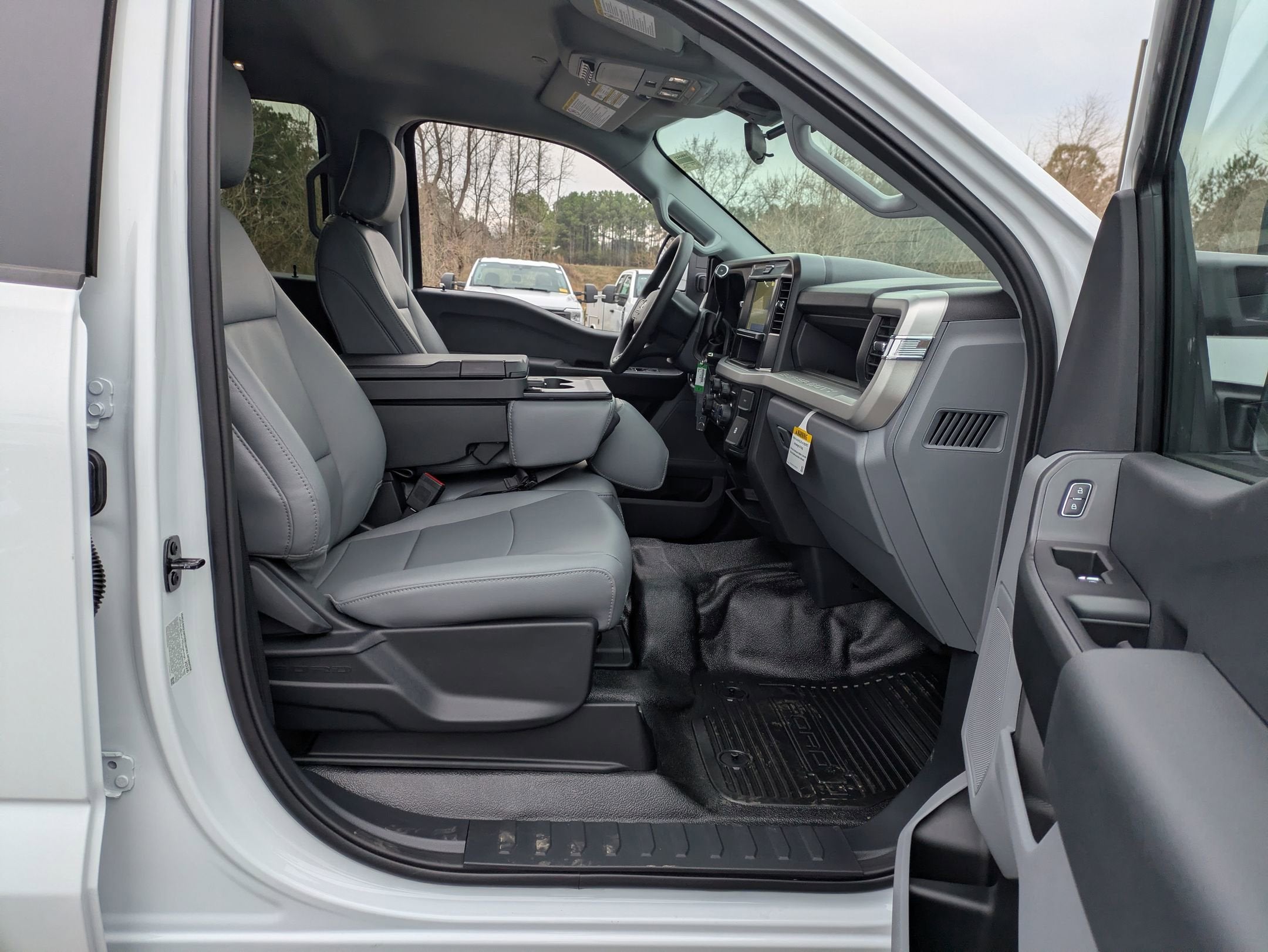 2026 Ford Super Duty F-550 DRW XL