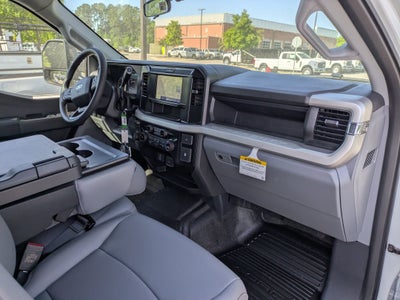 2026 Ford Super Duty F-550 DRW XL