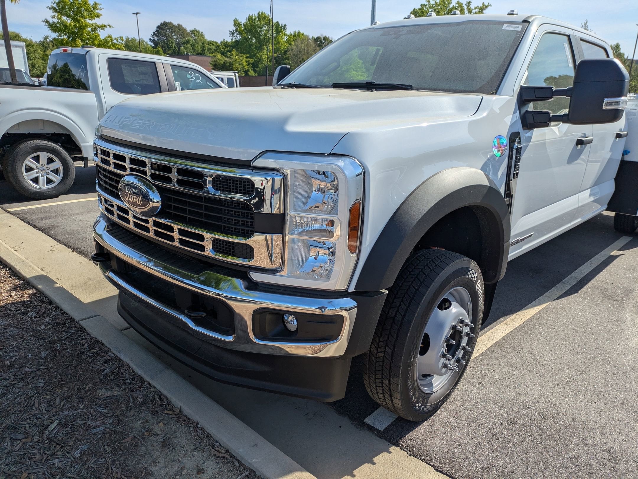 2026 Ford Super Duty F-550 DRW XL