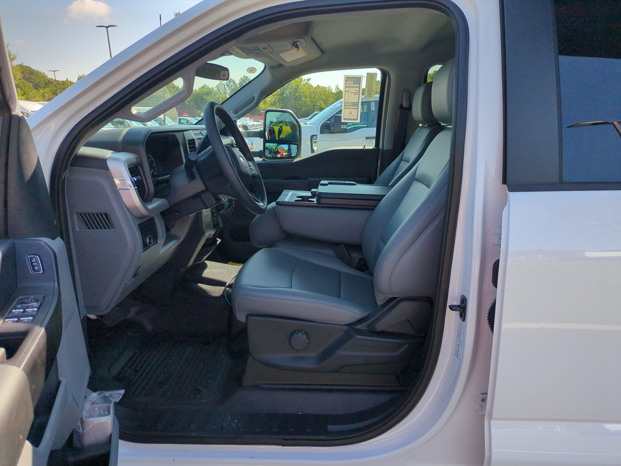 2026 Ford Super Duty F-550 DRW XL