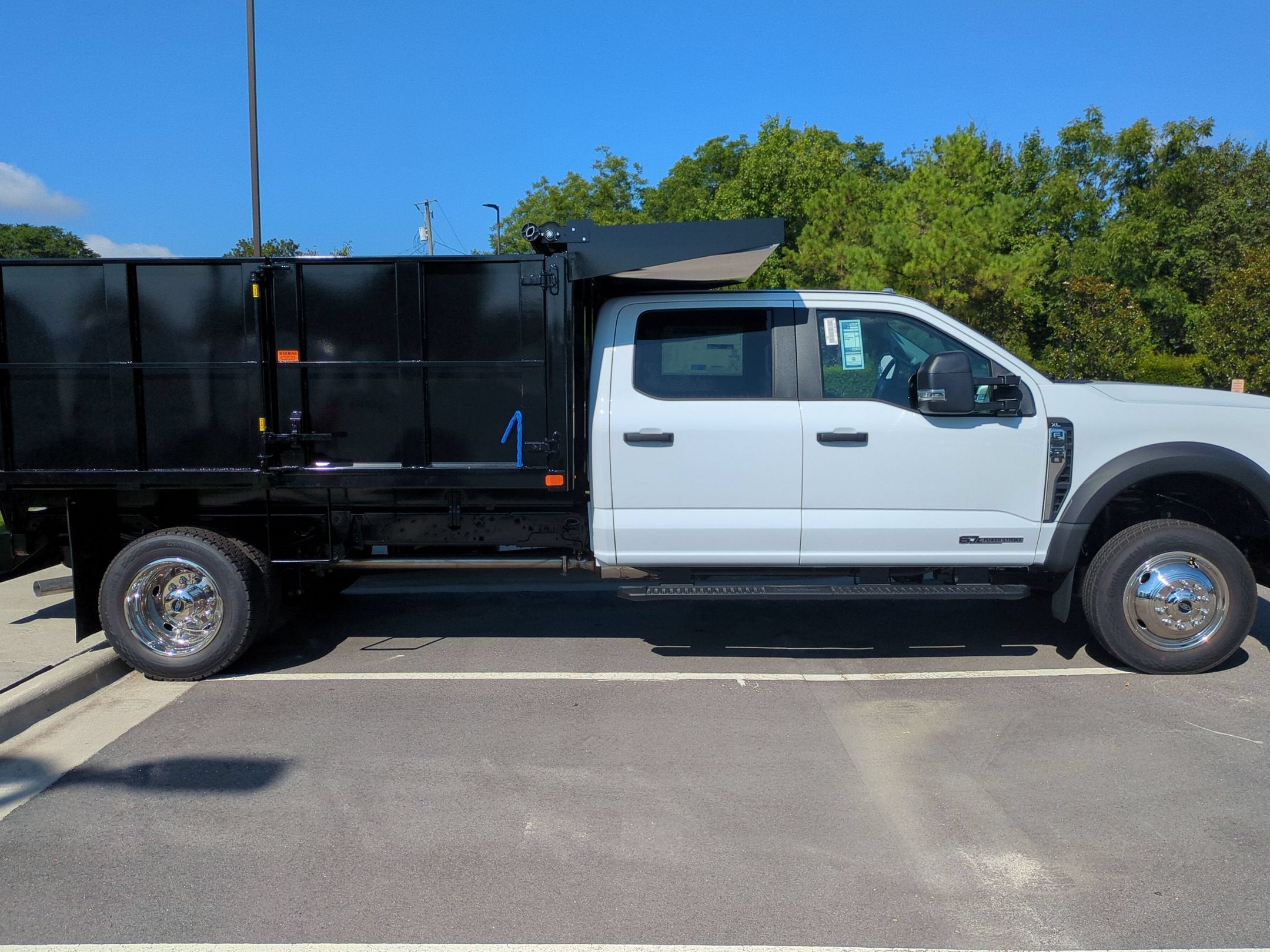 2026 Ford Super Duty F-550 DRW XL