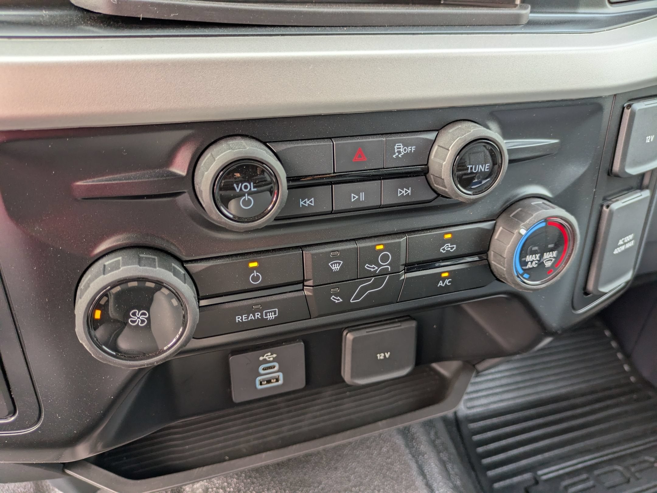 2026 Ford Super Duty F-550 DRW XL