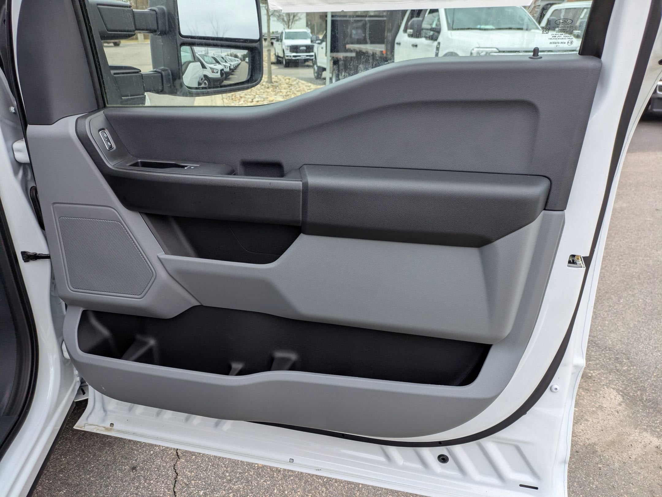 2025 Ford Super Duty F-350 SRW XL