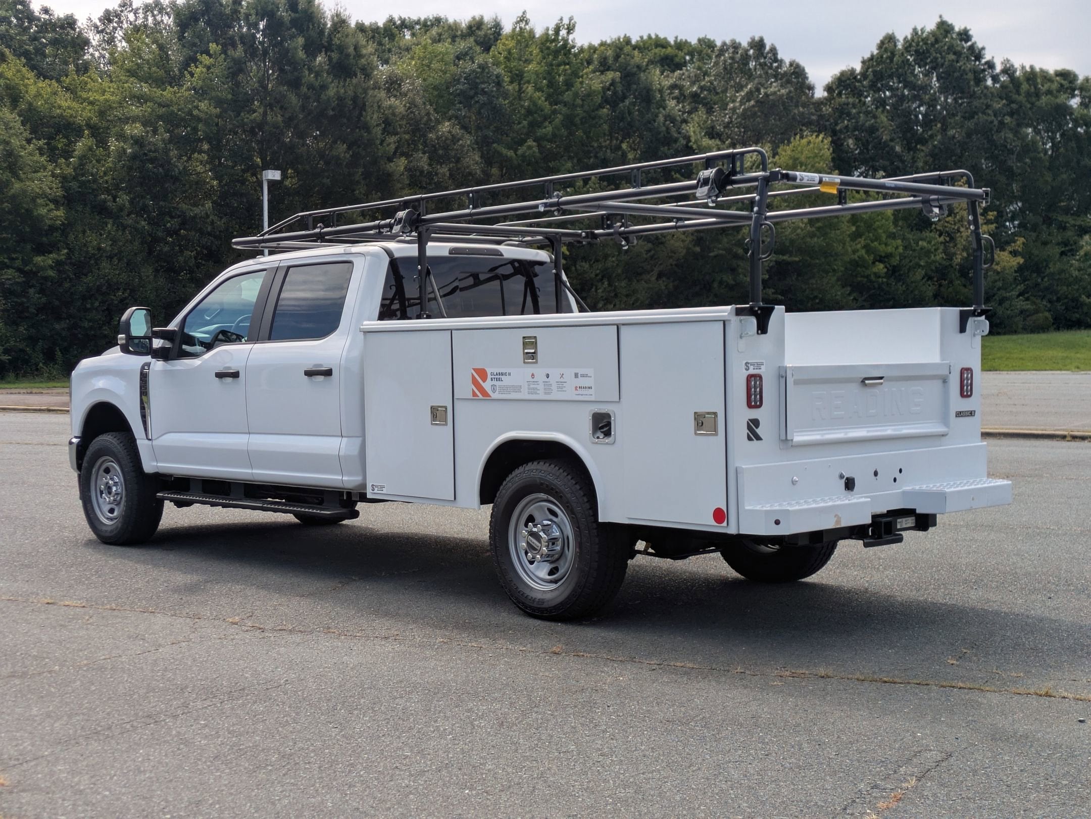 2025 Ford Super Duty F-350 SRW XL