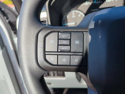 2027 Ford Super Duty F-350 DRW XL