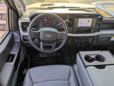 2026 Ford Super Duty F-350 DRW XL