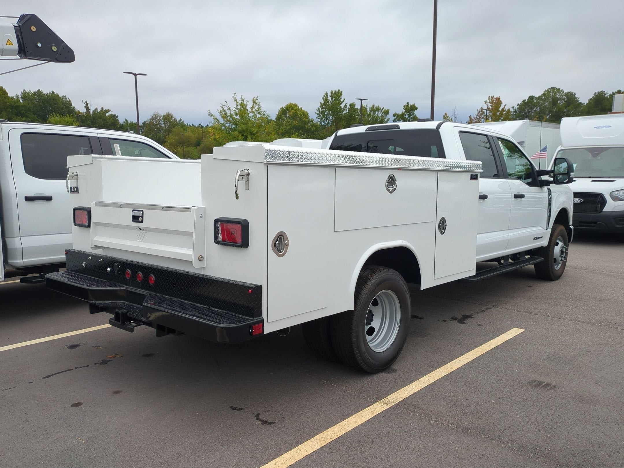 2026 Ford Super Duty F-350 DRW XL