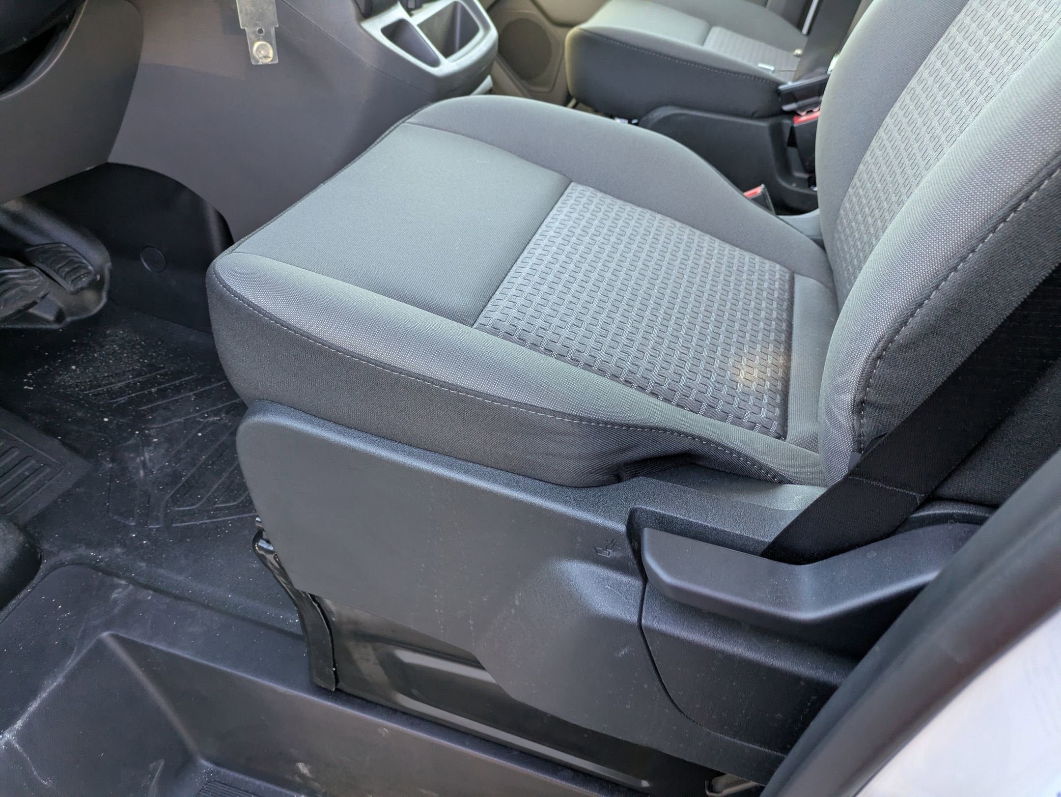 2025 Ford Transit Cutaway Base