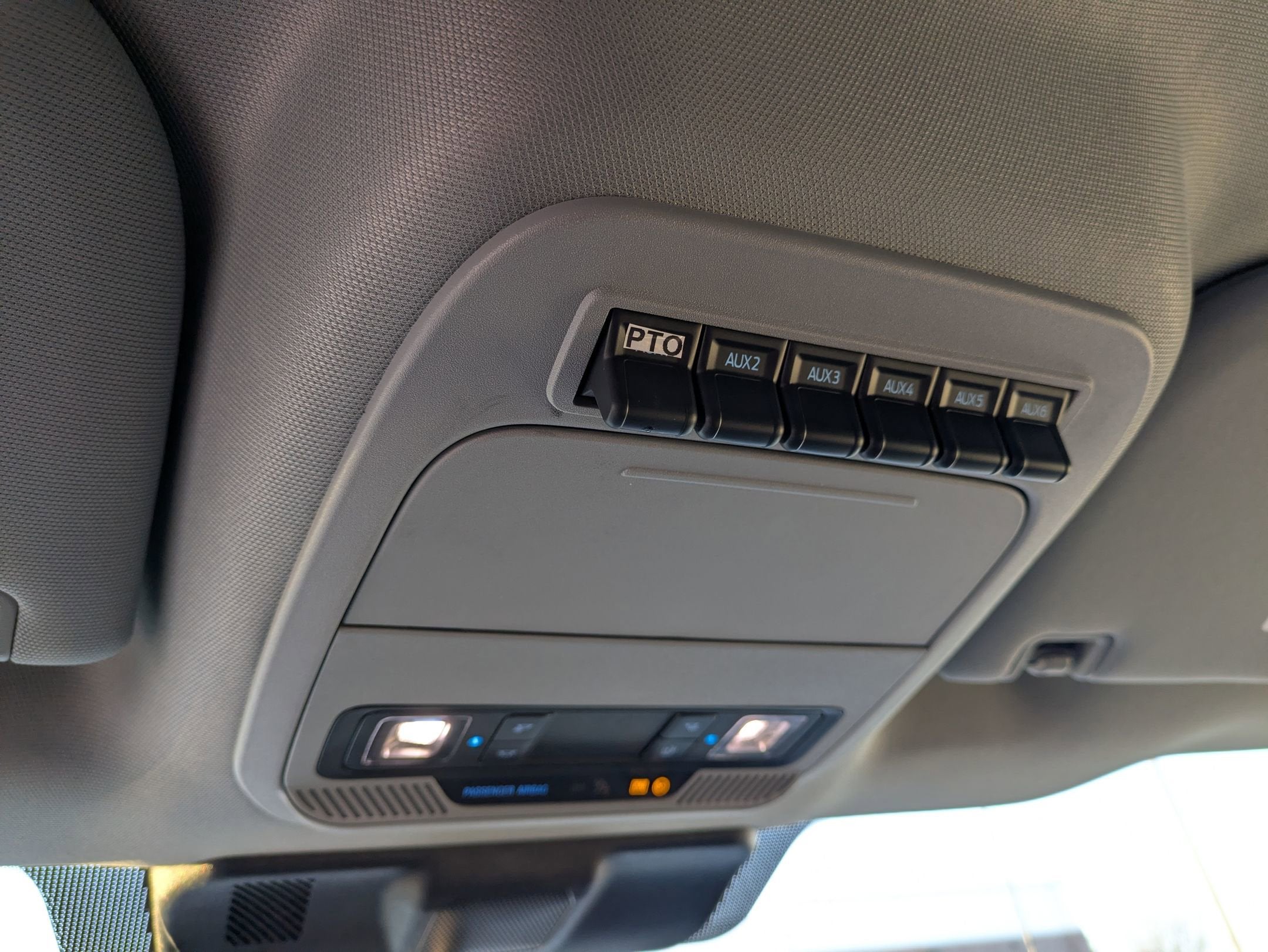 2026 Ford Super Duty F-550 DRW XL