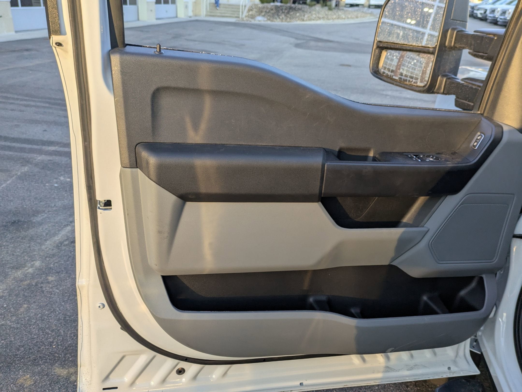 2026 Ford Super Duty F-550 DRW XL