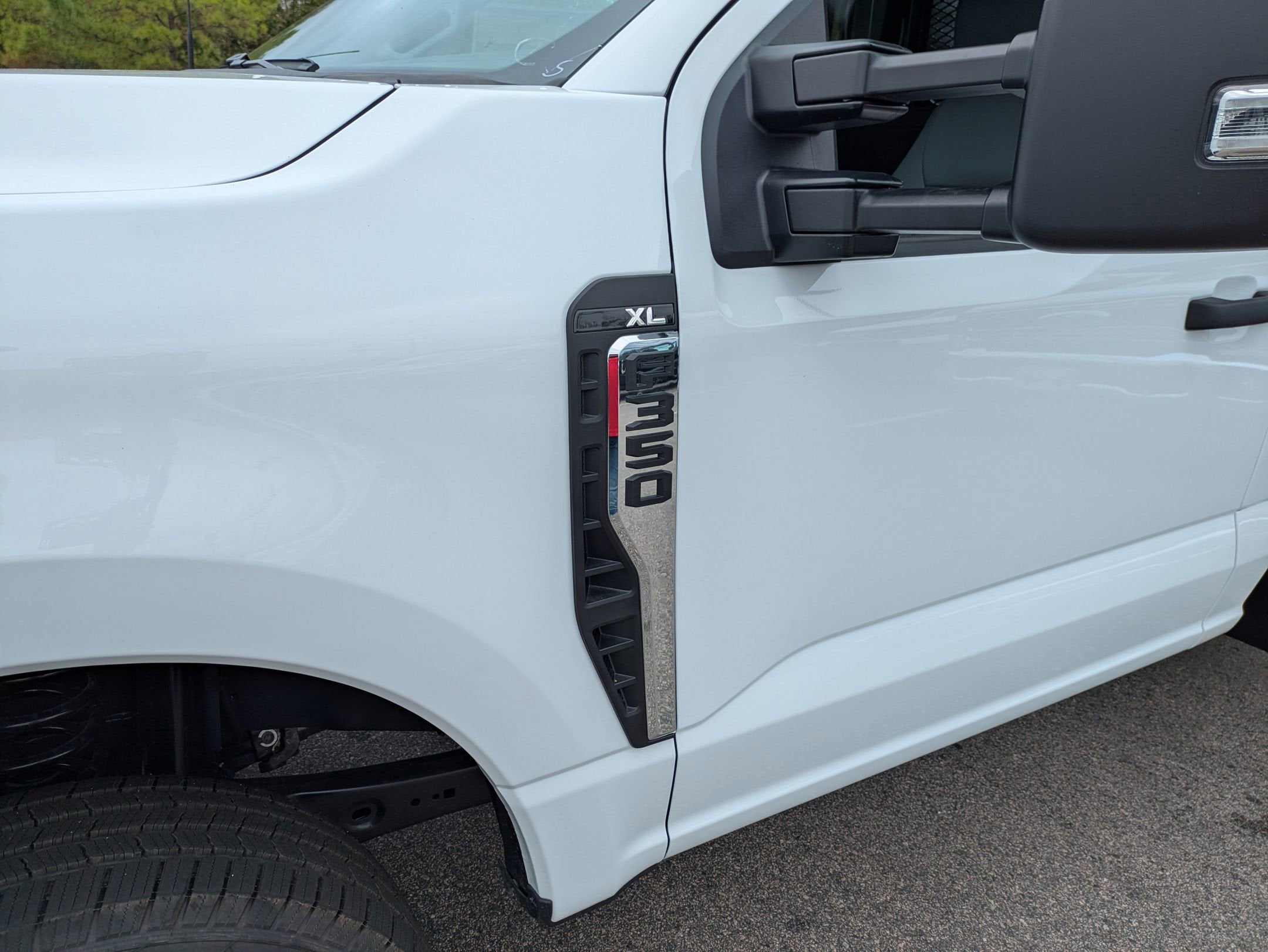 2026 Ford Super Duty F-350 DRW XL