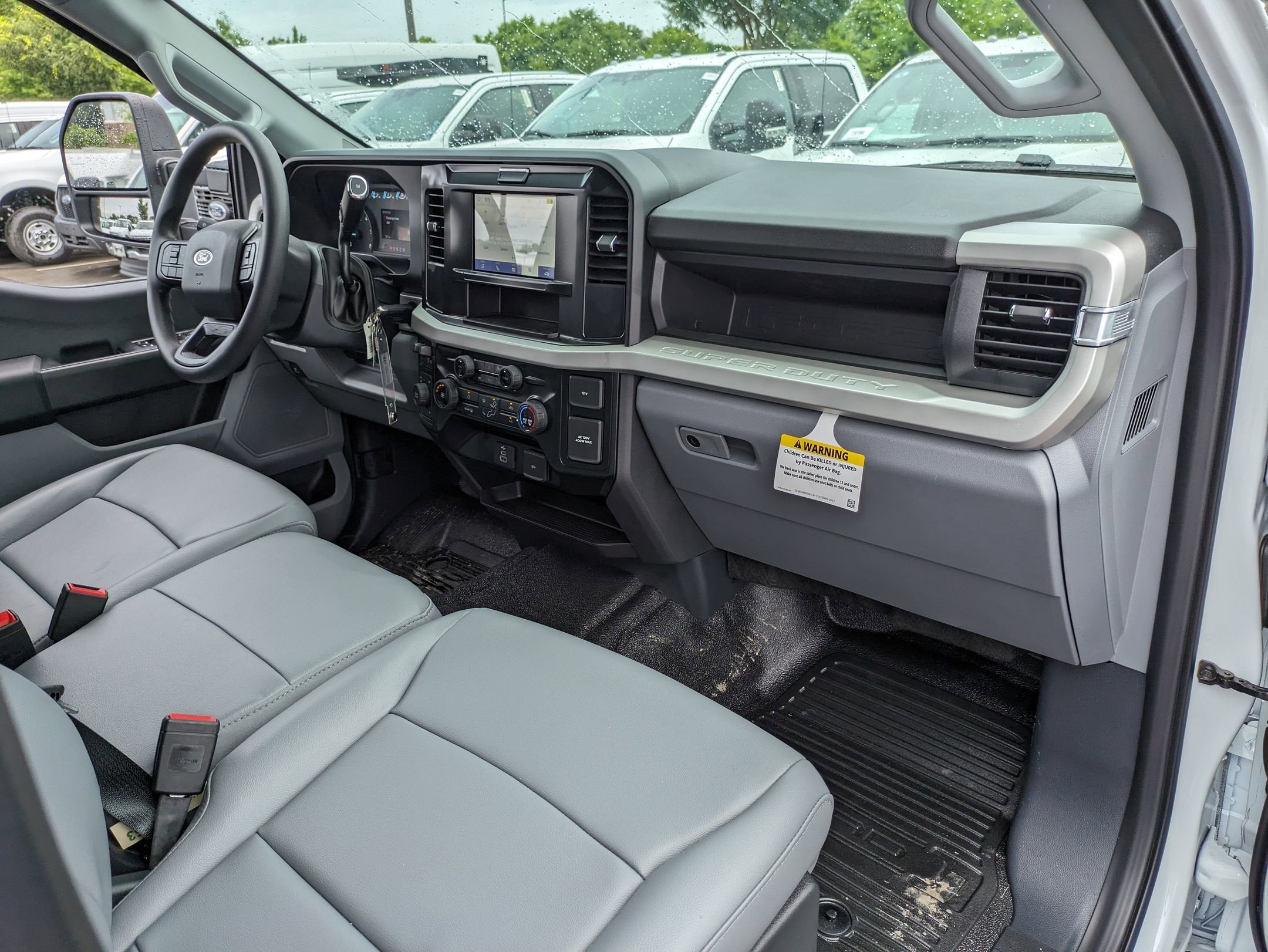 2025 Ford Super Duty F-550 DRW XL