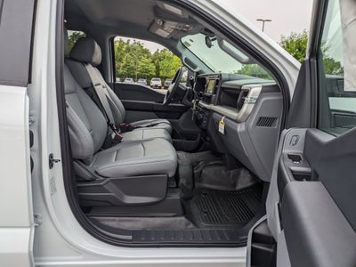 2025 Ford Super Duty F-550 DRW XL