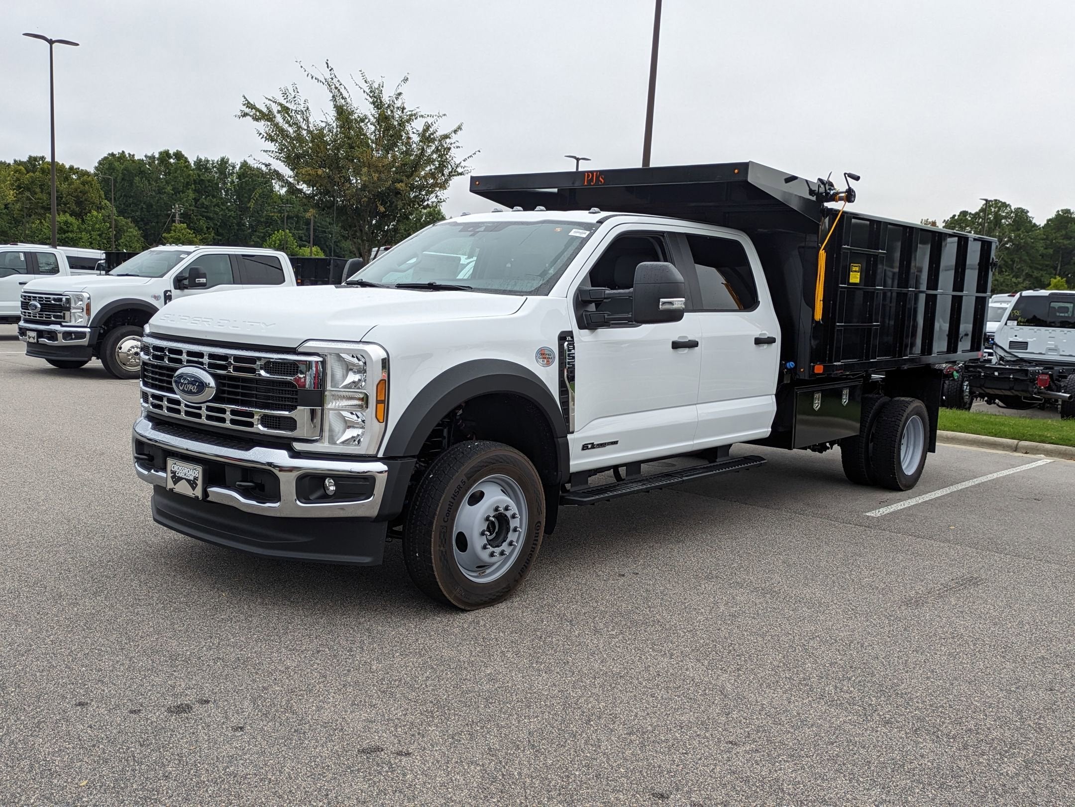 2025 Ford Super Duty F-550 DRW XL