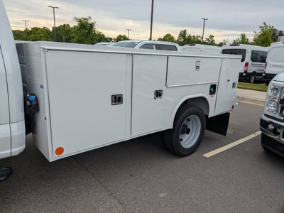 2026 Ford Super Duty F-550 DRW XL