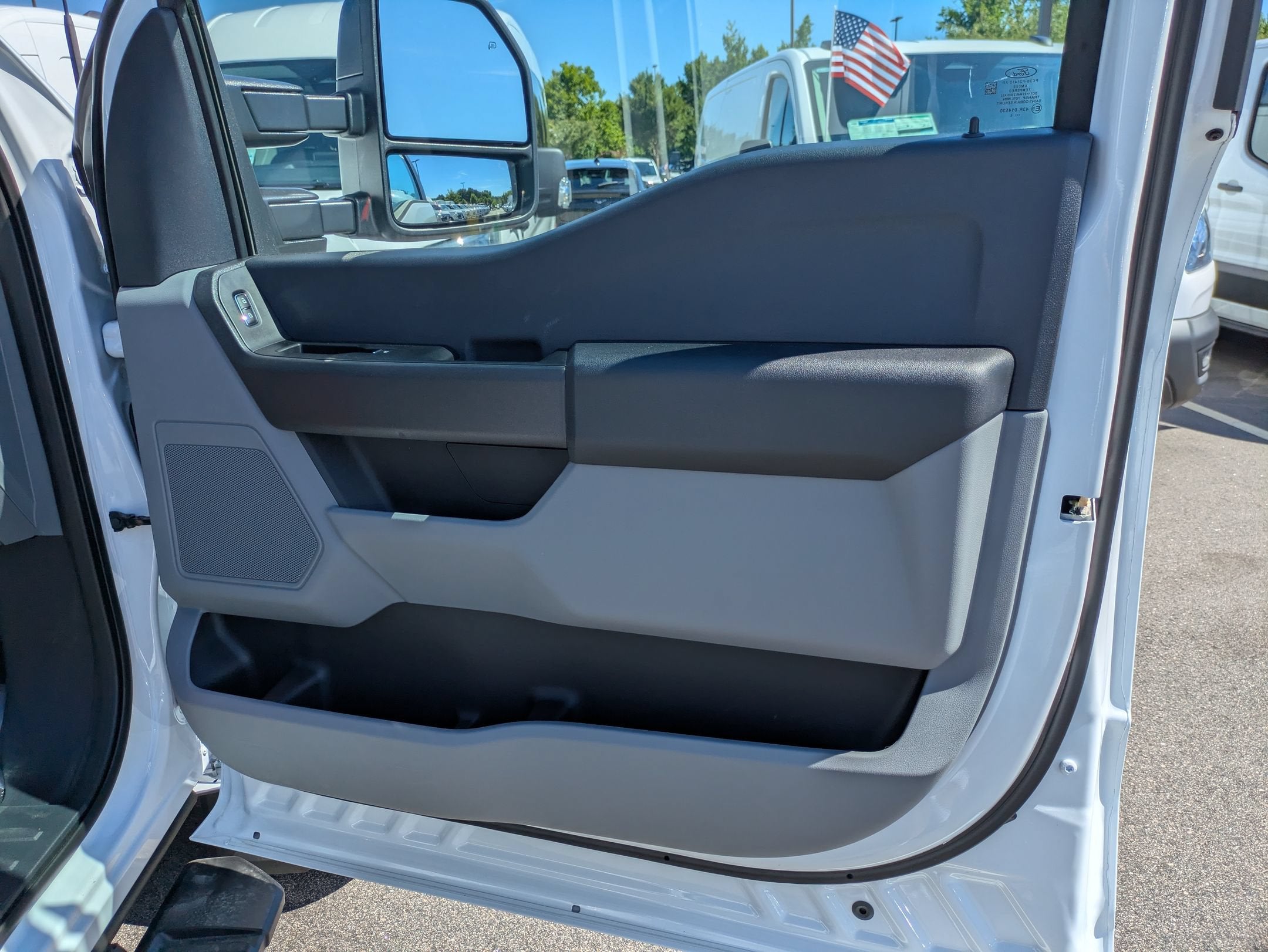 2026 Ford Super Duty F-550 DRW XL