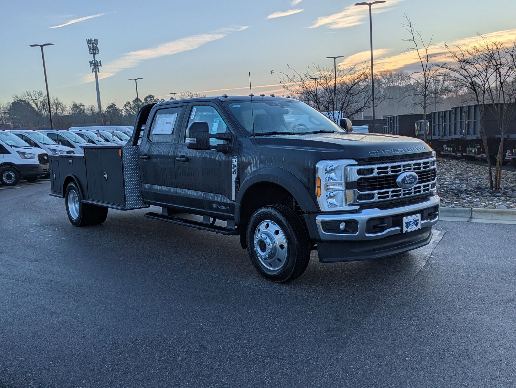 2025 Ford Super Duty F-550 DRW XL