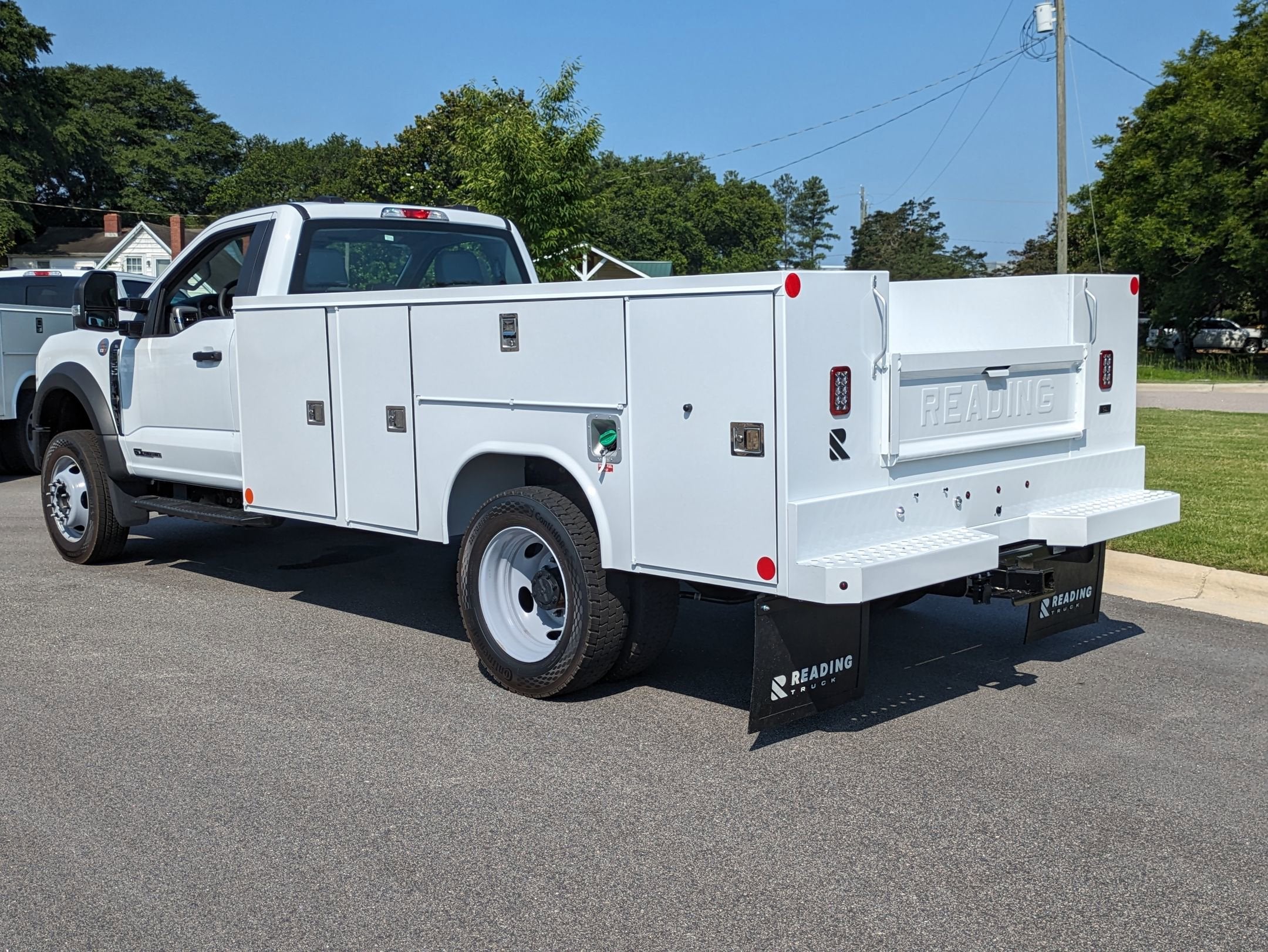 2025 Ford Super Duty F-550 DRW XL