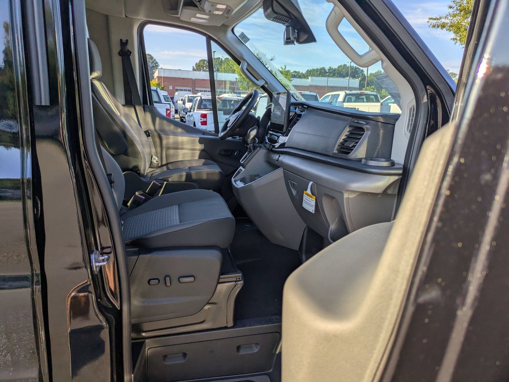2027 Ford Transit Passenger Wagon XLT