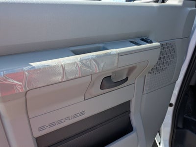 2027 Ford E-Series Cutaway Base