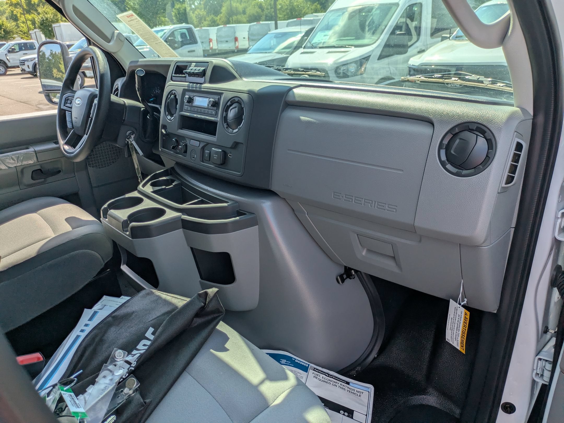 2027 Ford E-Series Cutaway Base