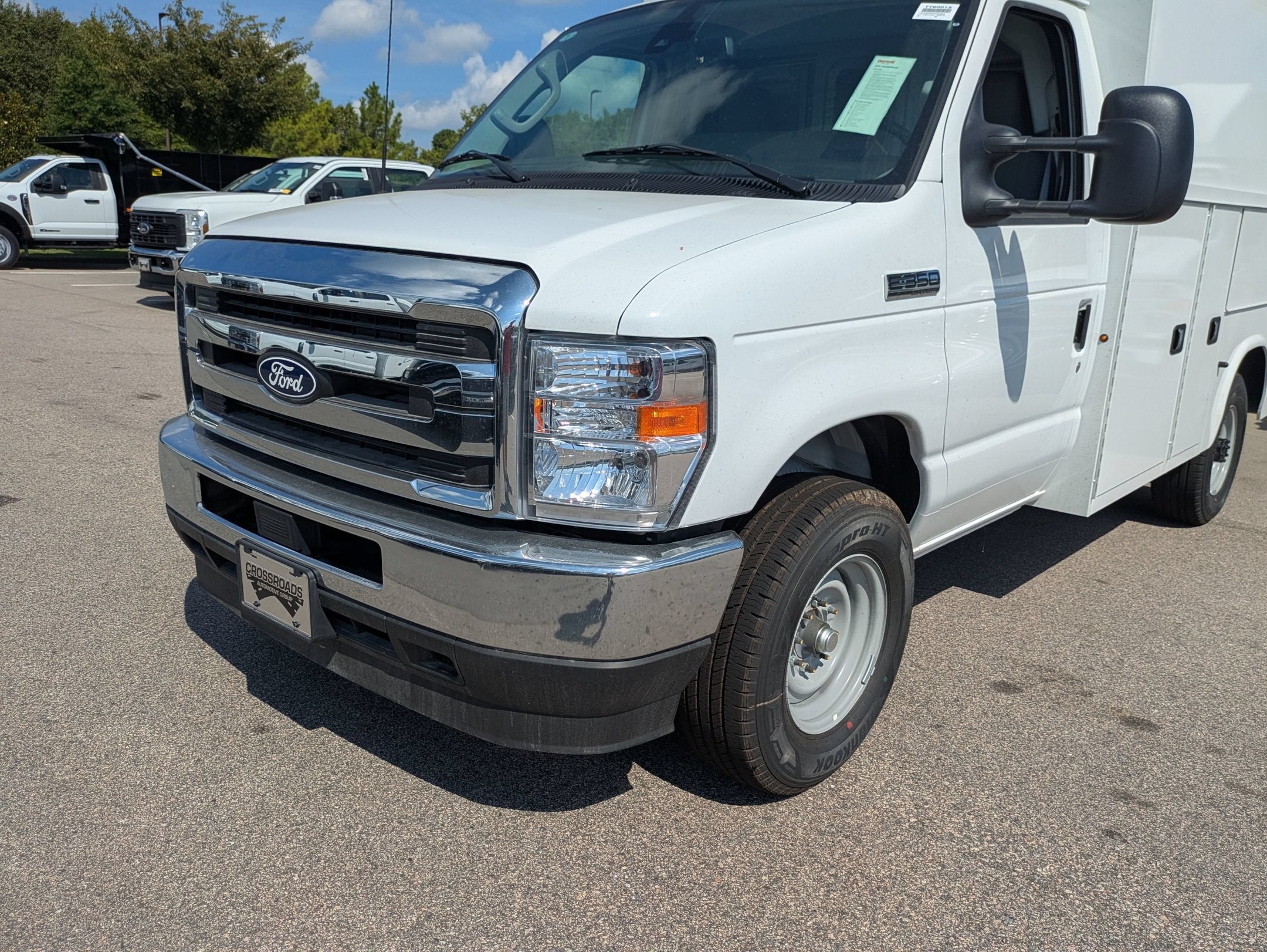 2027 Ford E-Series Cutaway Base