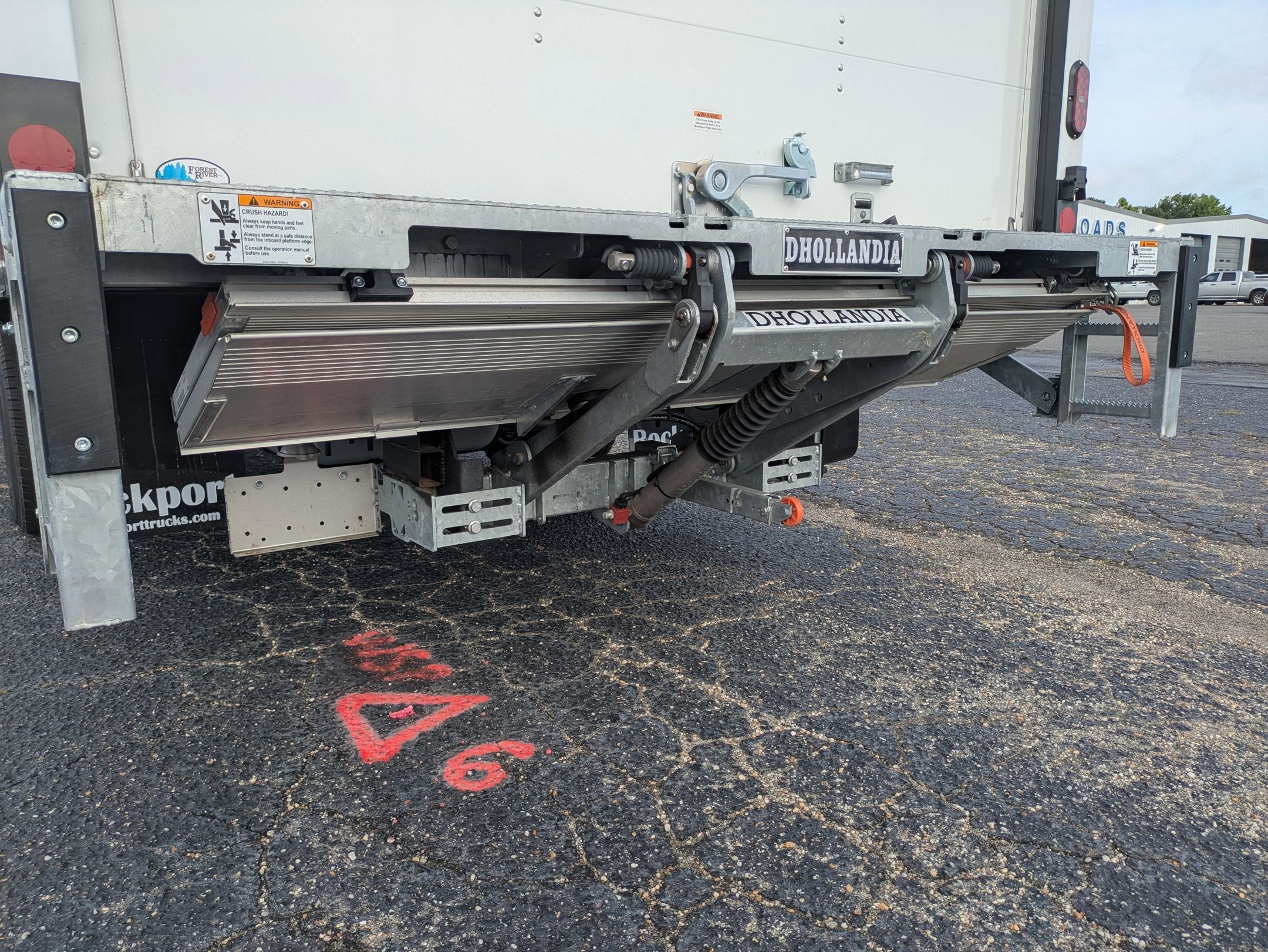 2025 Ford E-Series Cutaway E-350 SRW 138" WB