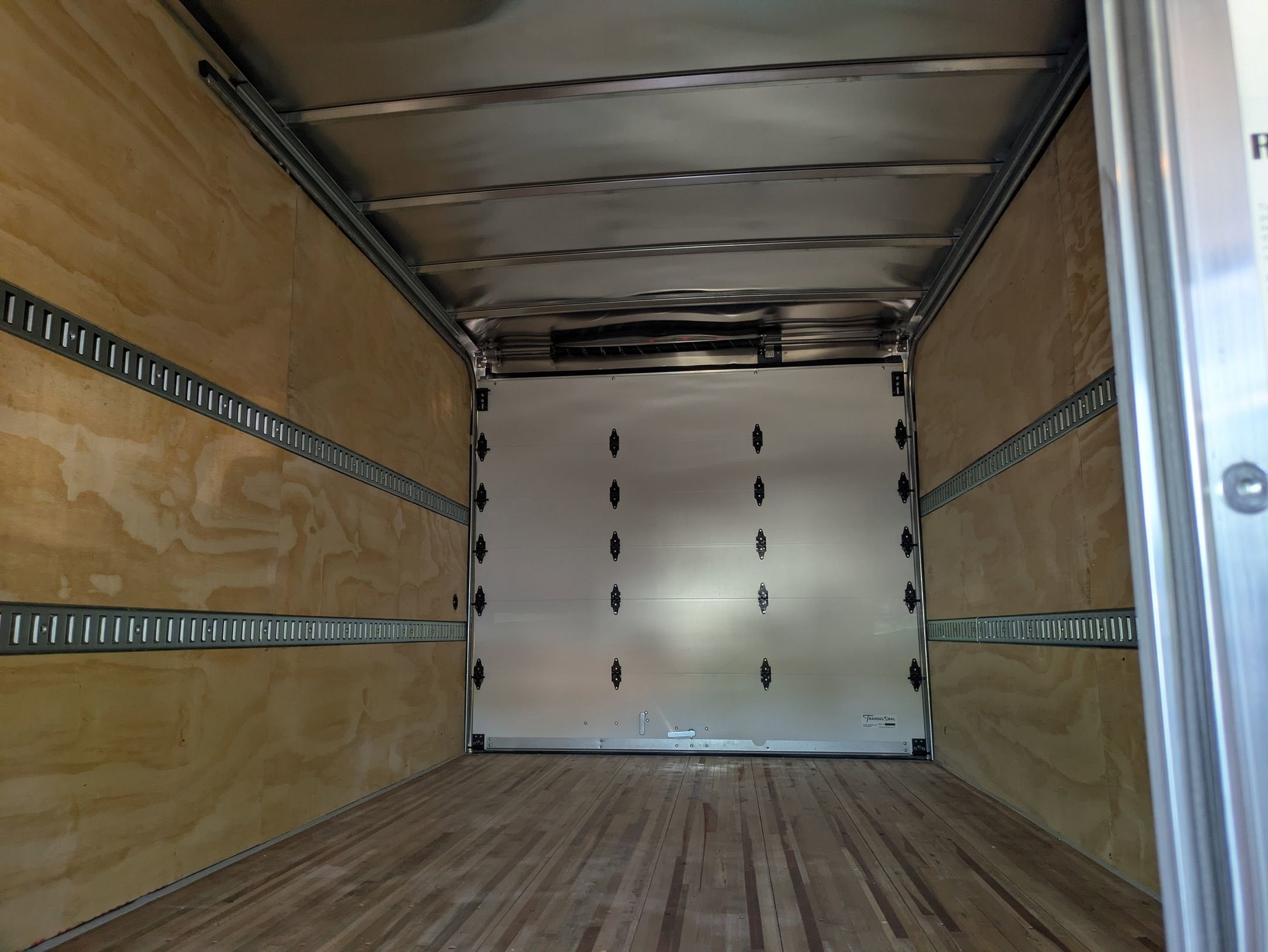 2027 Ford E-Series Cutaway Base