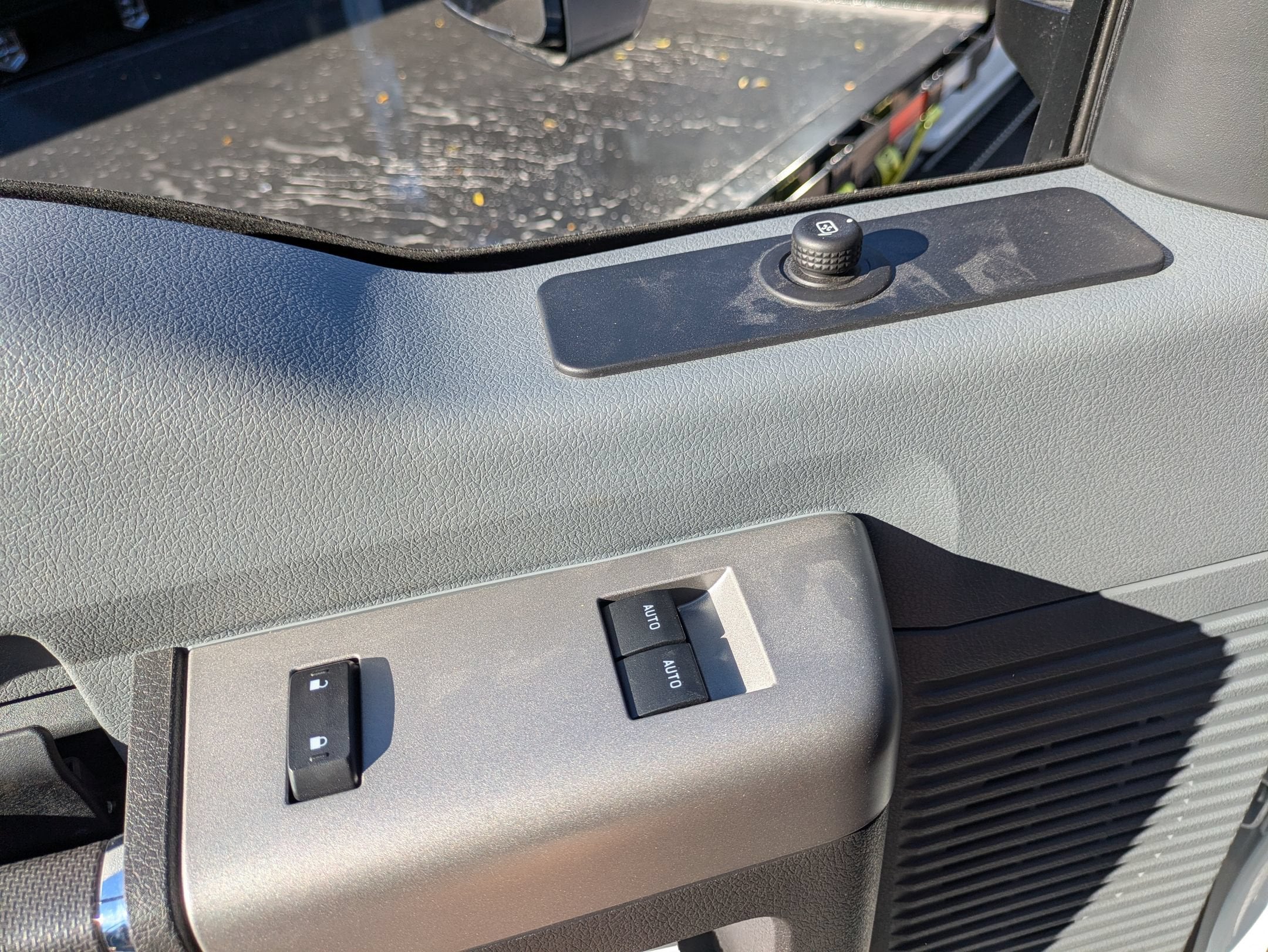 2027 Ford F-750SD Base