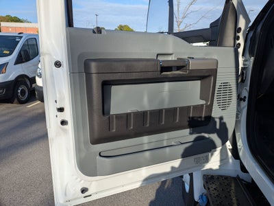 2027 Ford F-750SD Base