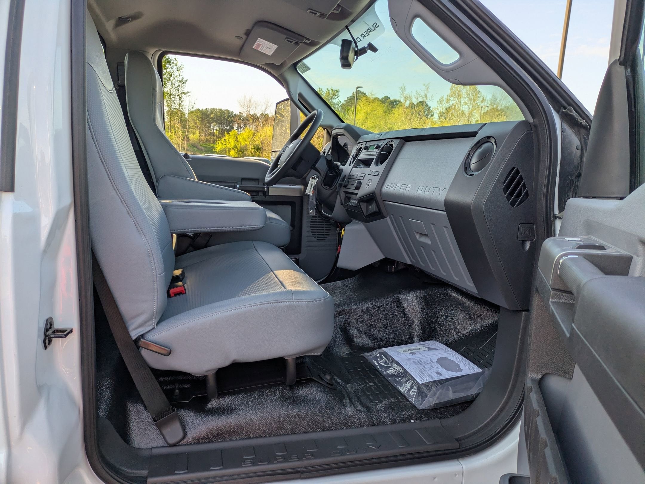 2027 Ford F-750SD Base