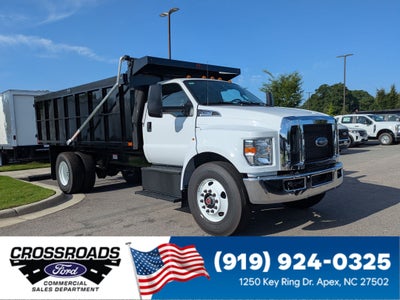 2027 Ford F-750SD Base