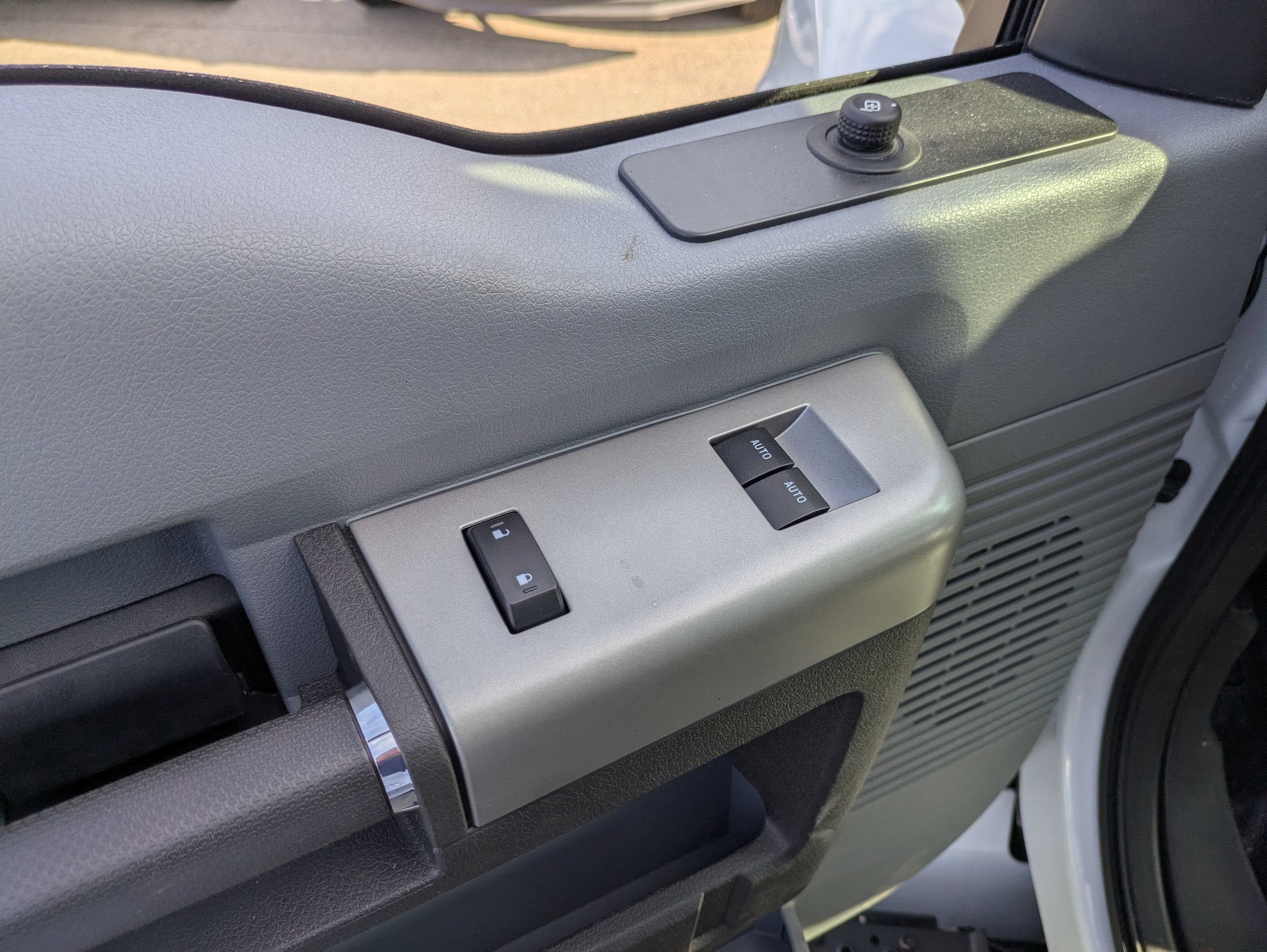 2027 Ford F-750SD Base