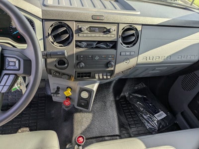 2027 Ford F-750SD Base