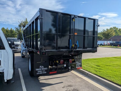 2027 Ford F-750SD Base