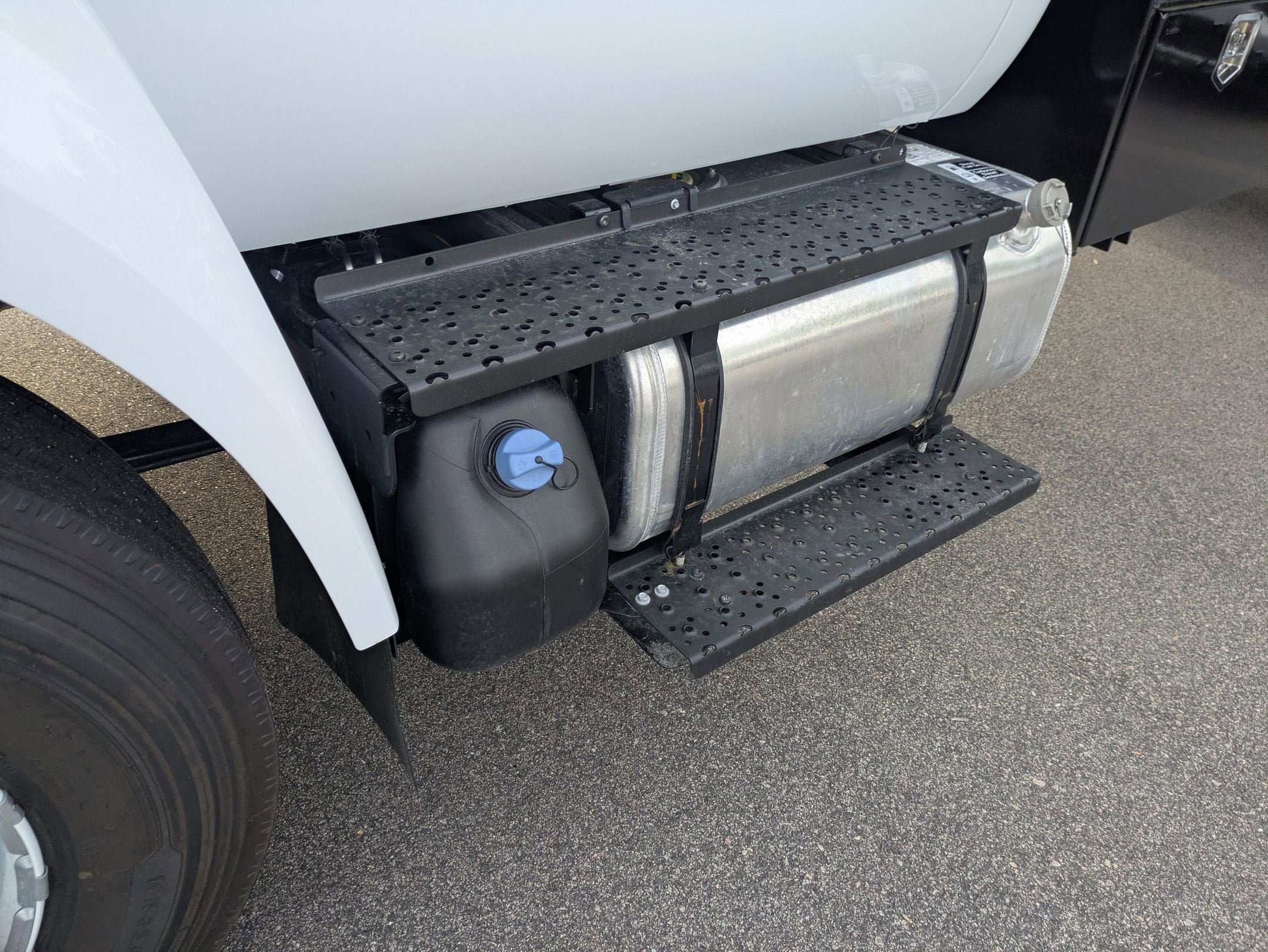 2027 Ford F-750SD Base